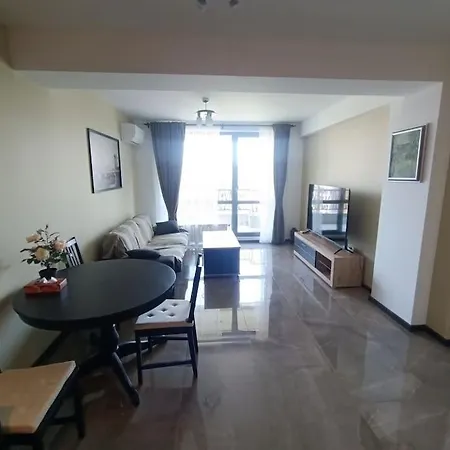 Italian Style: 3-room Gem Sofia
