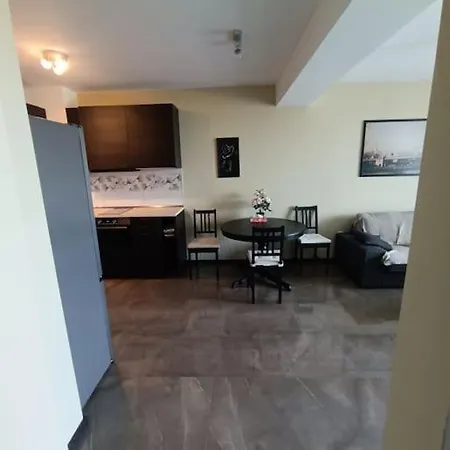 Italian Style: 3-room Gem Lejlighed Sofia
